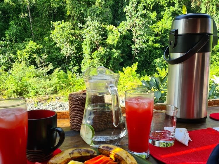 Sumatra_Bukit Lawang_Frühstück